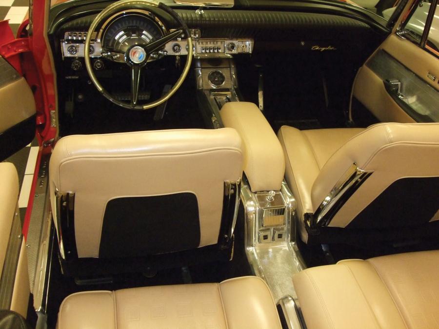 Интерьер Chrysler 300G Convertible (RC4/P 845) 1961 года  (фото 2 из 85)